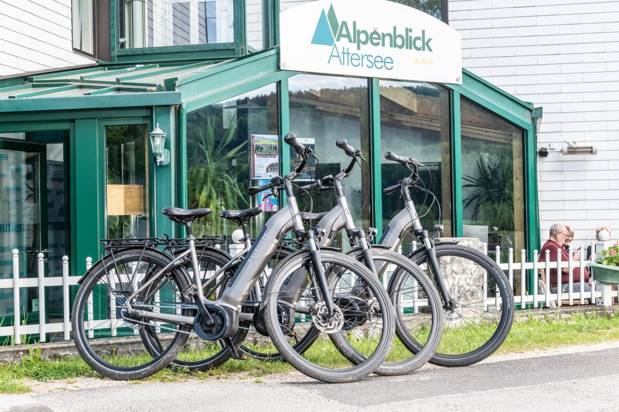 Hotel Alpenblick Attersee Buitenkant foto